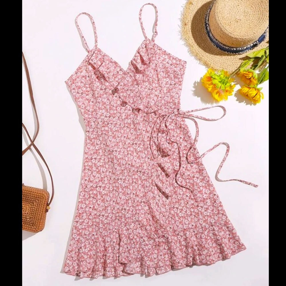 SHEIN Wrap Tie Side Daisy Floral Cami Dress